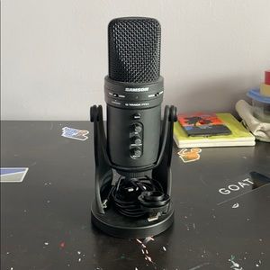 Samson g track pro studio microphone